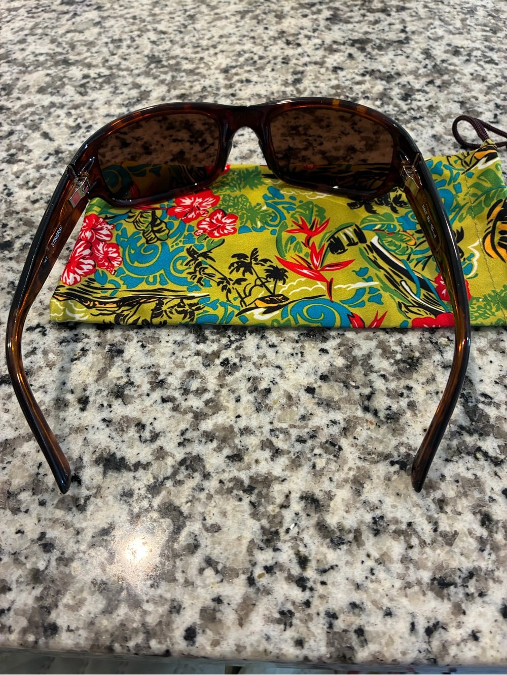 Maui Jim Tortoiseshell Frame STINGRAY Sunglasses with Brown Polarized Lenses - Picture 7 of 9